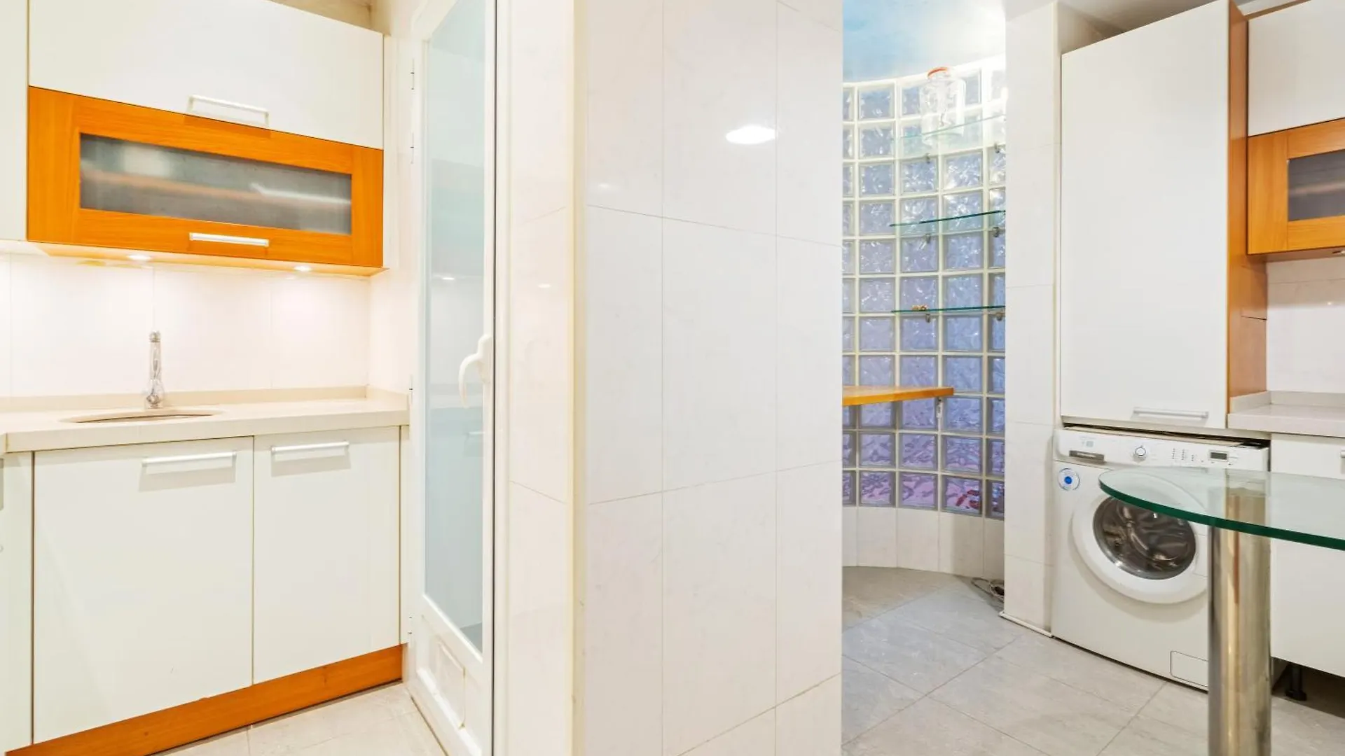 Apartament Quiet, Vibrant 2 Bedroom In Pedestrian Eixample Barcelona Hiszpania