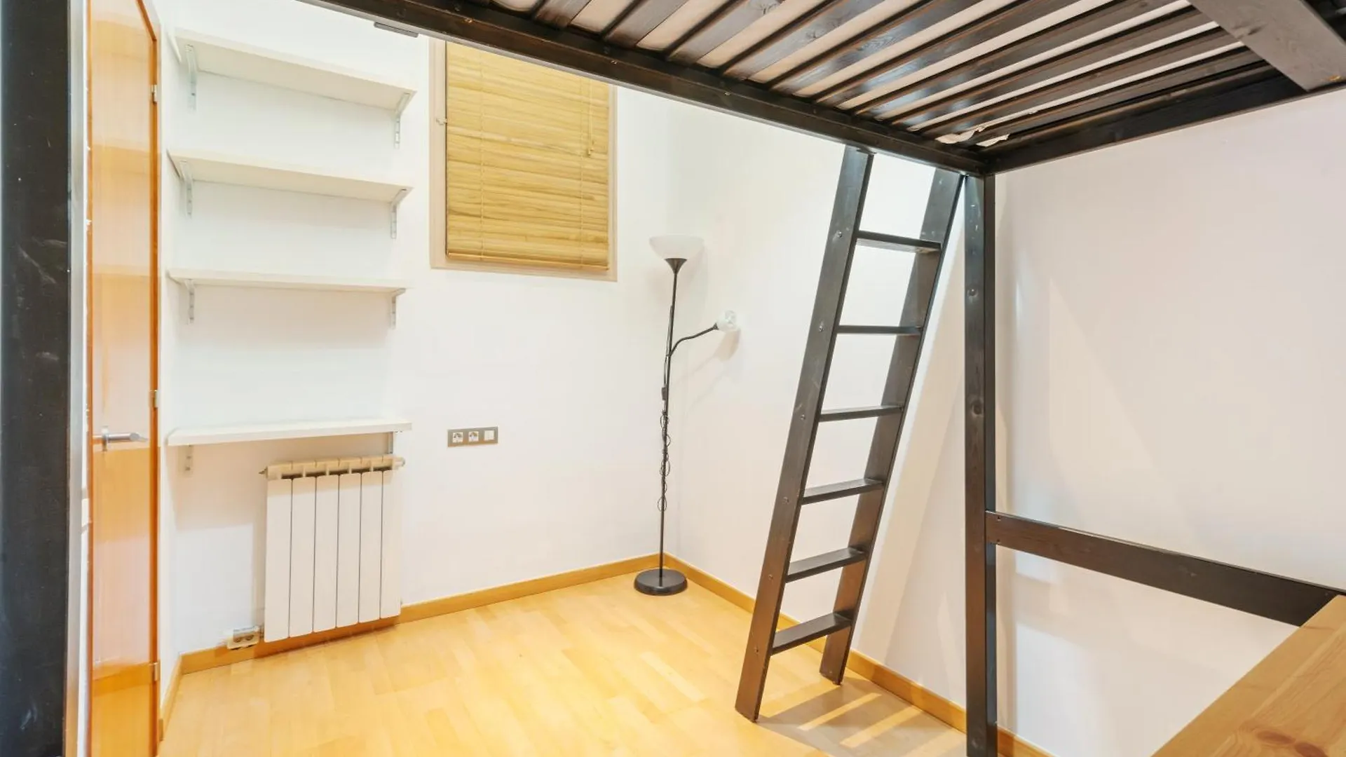 Quiet, Vibrant 2 Bedroom In Pedestrian Eixample Барселона Апартаменты